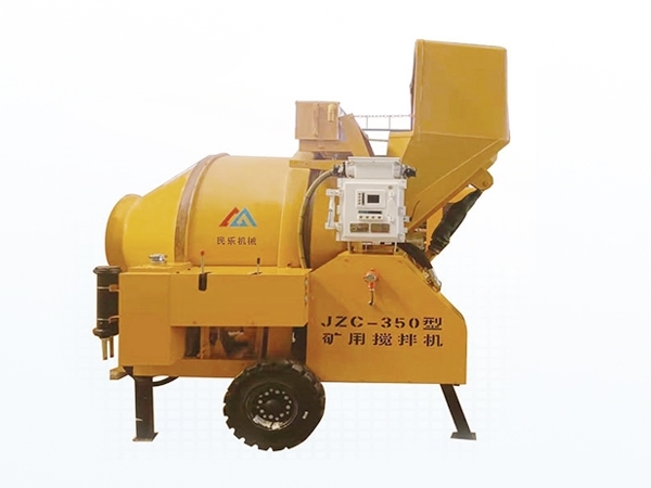 礦用濕噴臺(tái)車(chē)，礦用混凝土泵，礦用攪拌機(jī)發(fā)貨